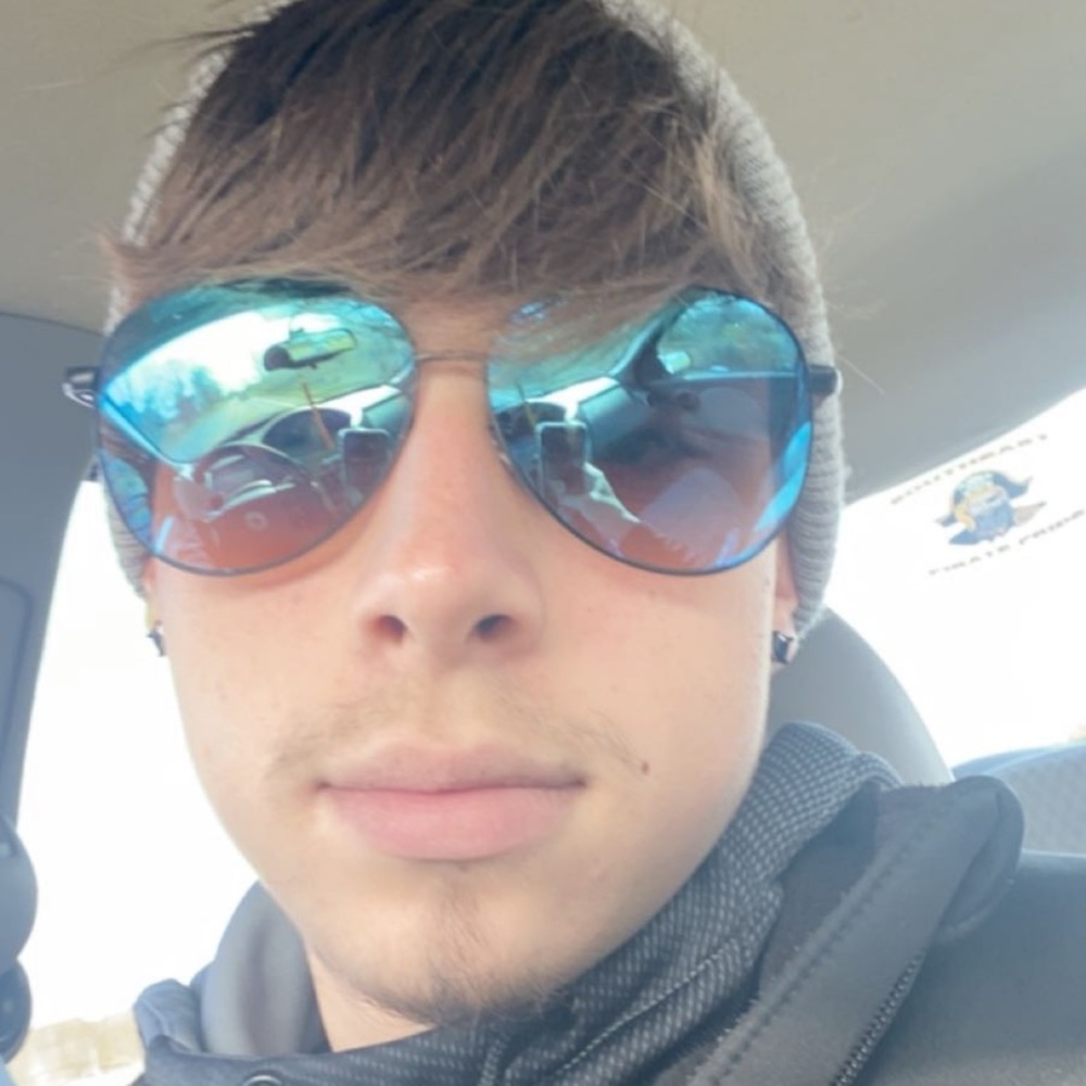 Meet your Posher, Brock